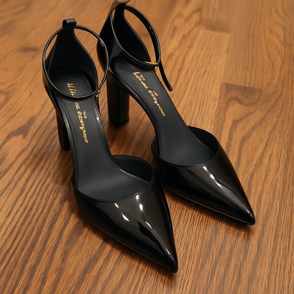 Salvadore Ferragamo patented leather pointed toe women pumps size 10 - Picture 2 of 13